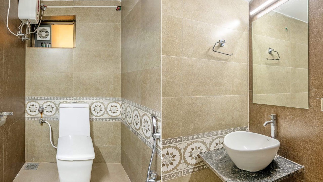 Photo of Bathroom in Mahabaleshwar