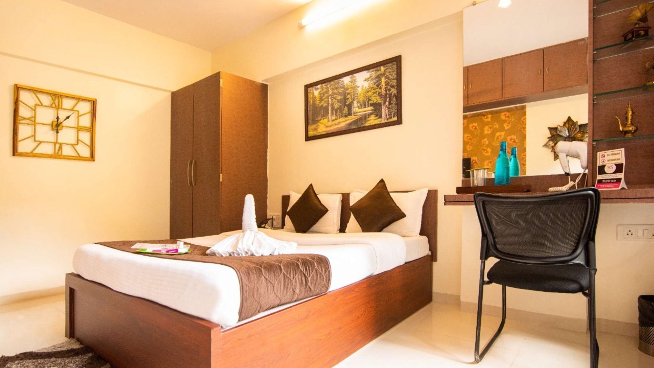 Photo of Bedroom in Malad East