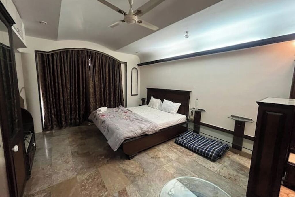 Photo of Bedroom in Meera Nagar