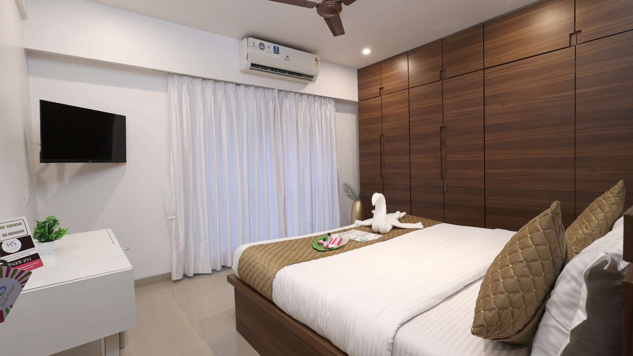 Photo of Bedroom in Vile Parle