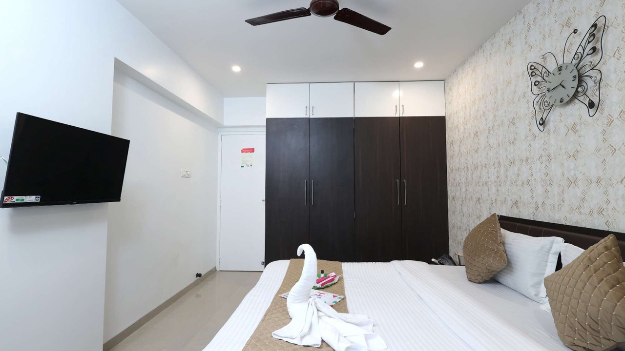 Photo of Bedroom in Vile Parle