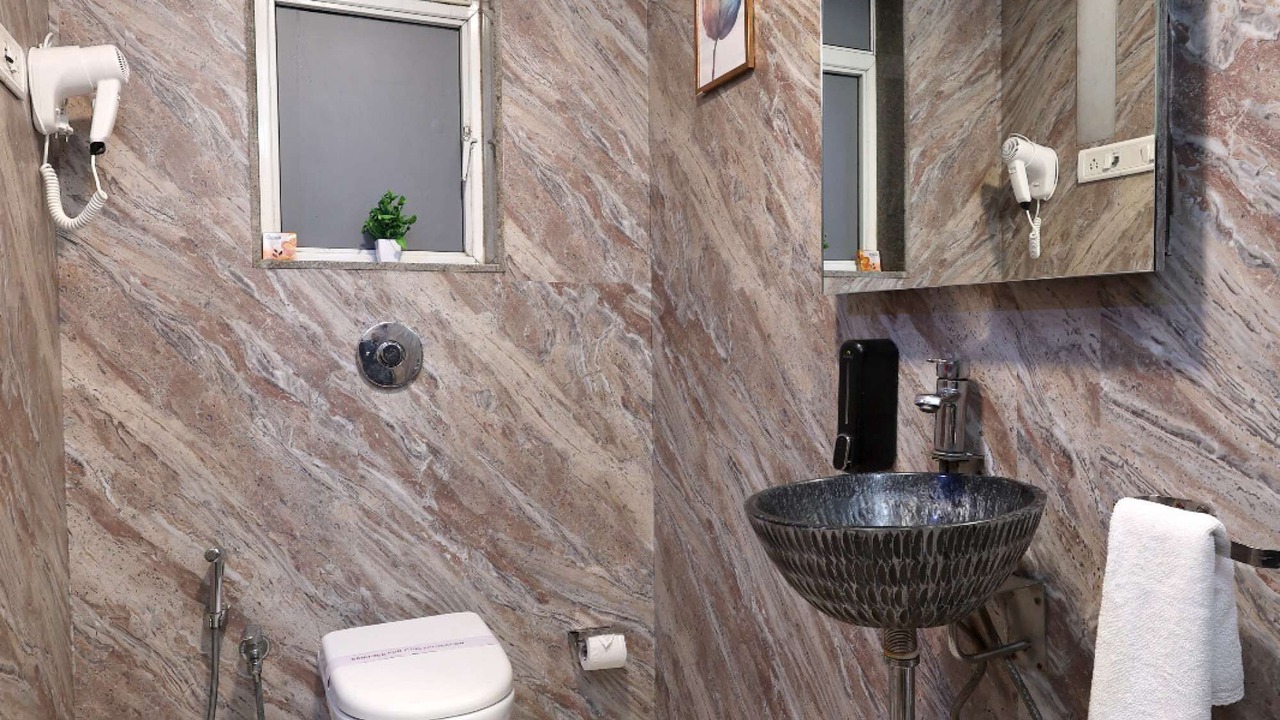Photo of Bathroom in Vile Parle