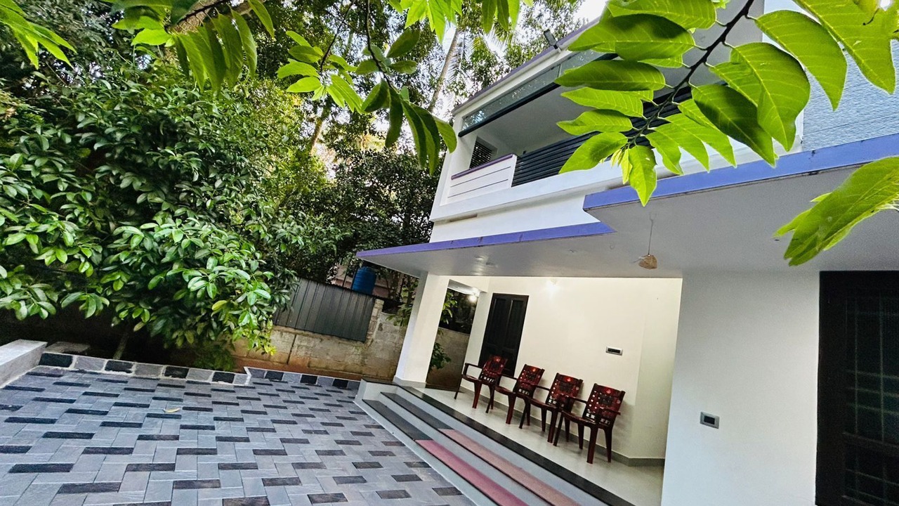 Photo of Patio Balcony in Poovar