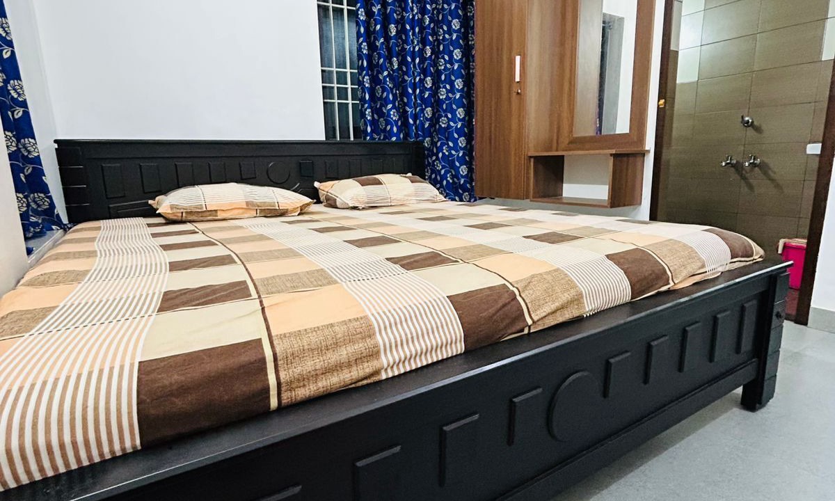 Photo of Bedroom in Poovar