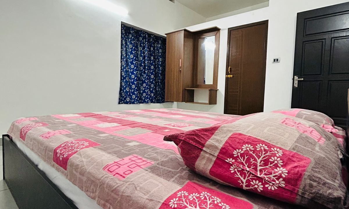 Photo of Bedroom in Poovar