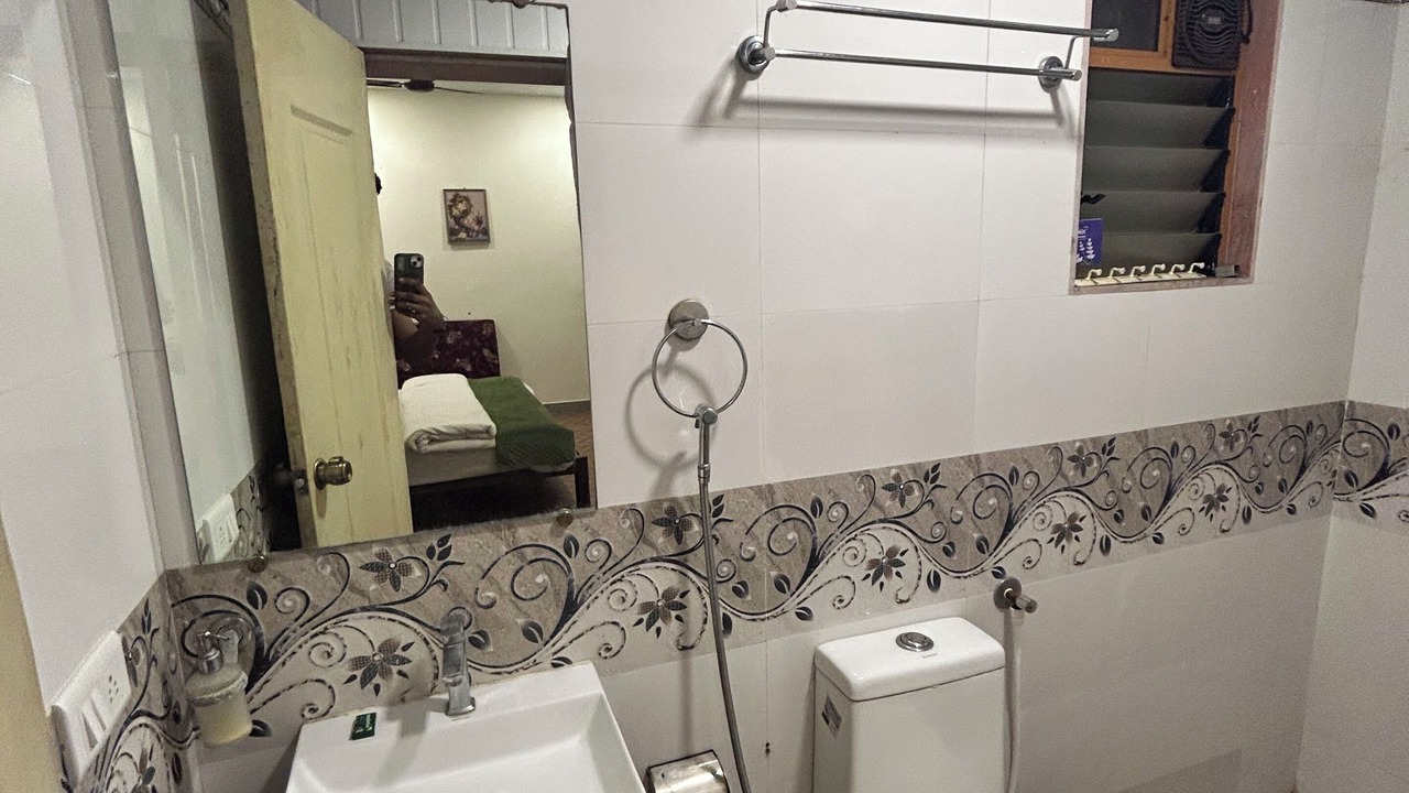 Photo of Bathroom in Chondhi