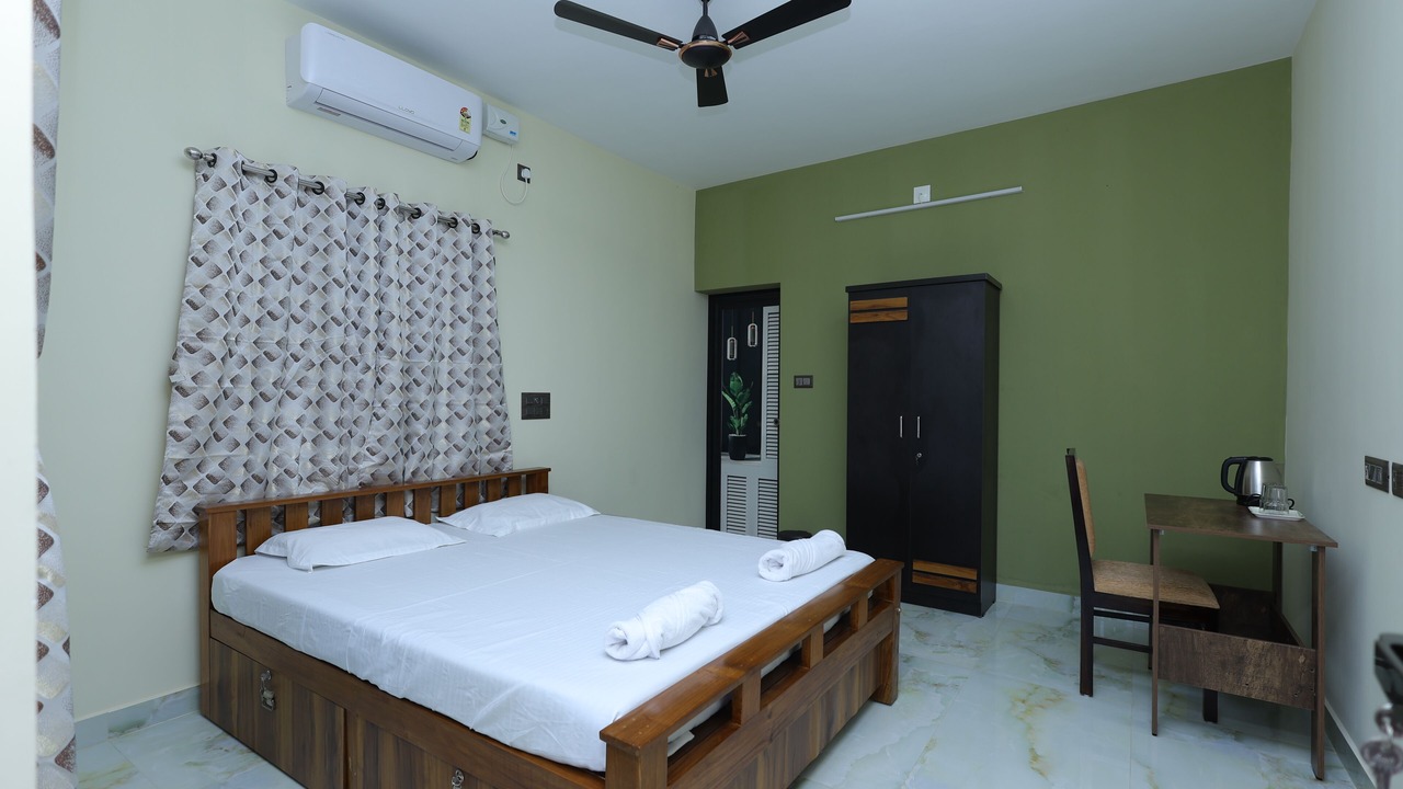 Photo of Bedroom in Adyar