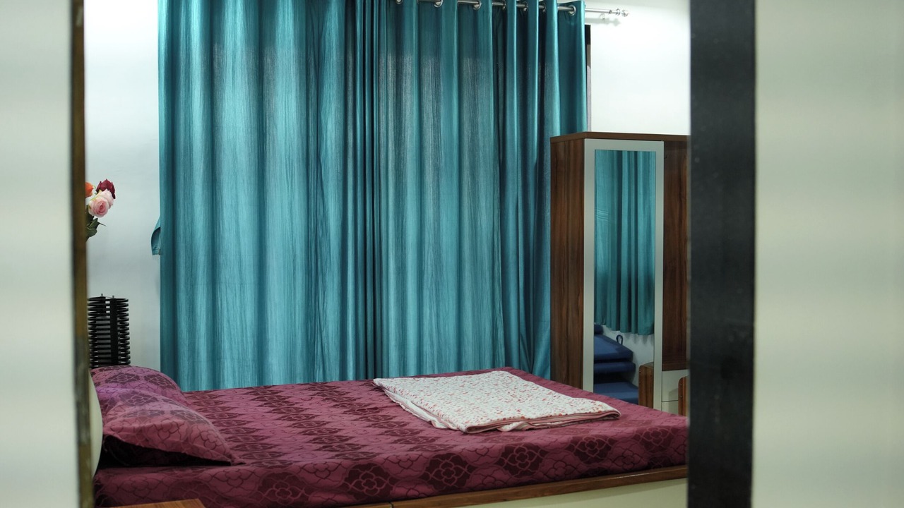 Photo of Bedroom in Pali