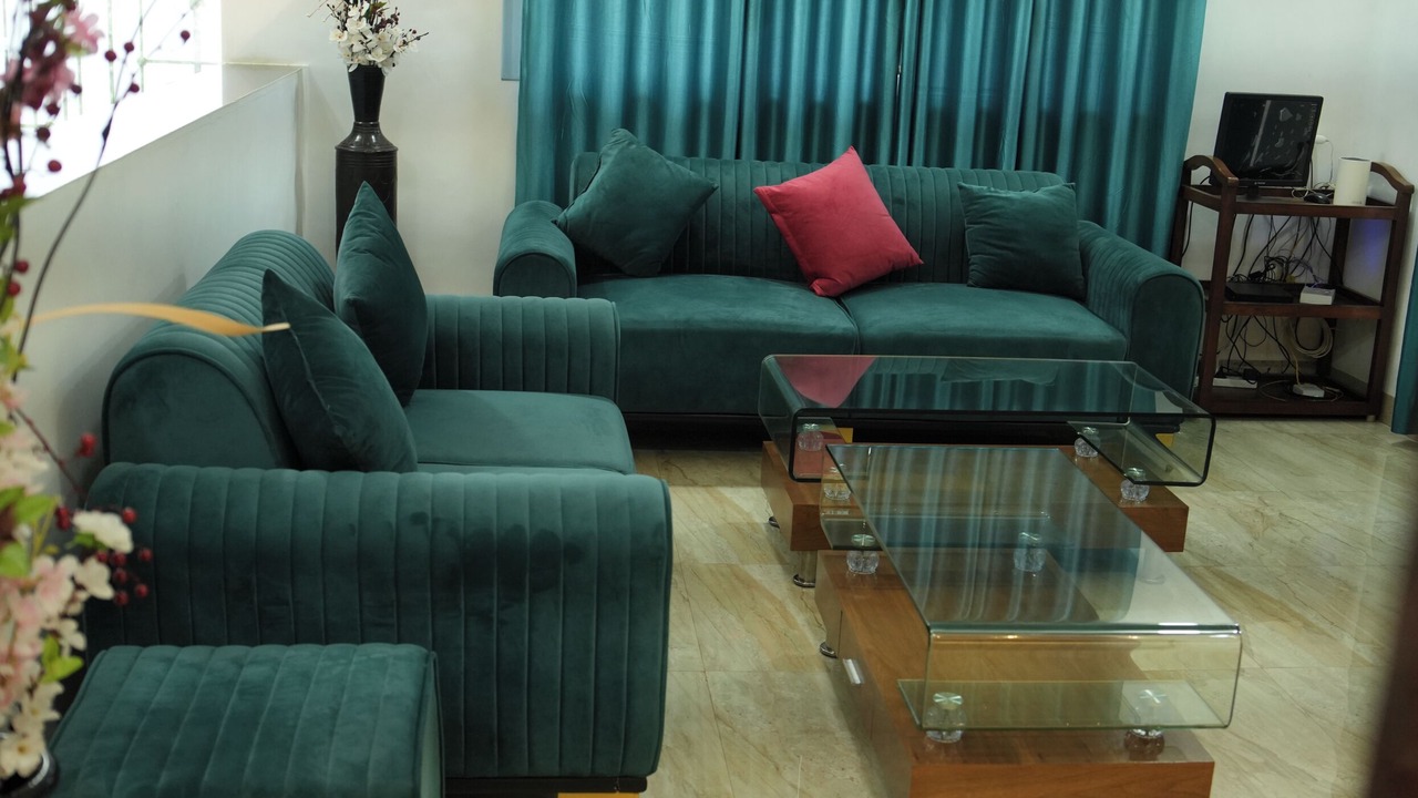 Photo of Livingroom in Pali