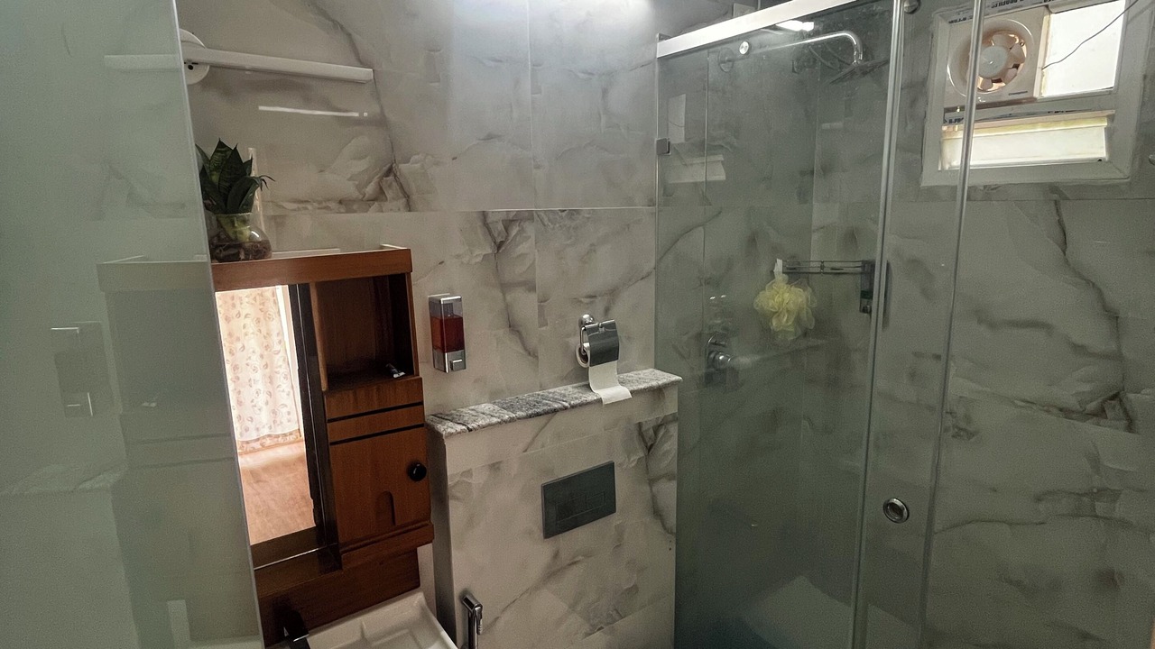 Photo of Bathroom in Madapura