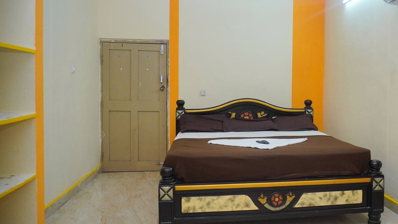 Photo of Bedroom in MVP Colony