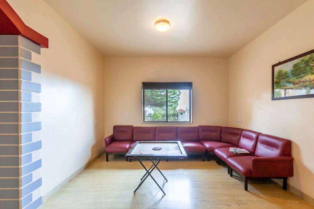 Photo of Livingroom in Bhilar