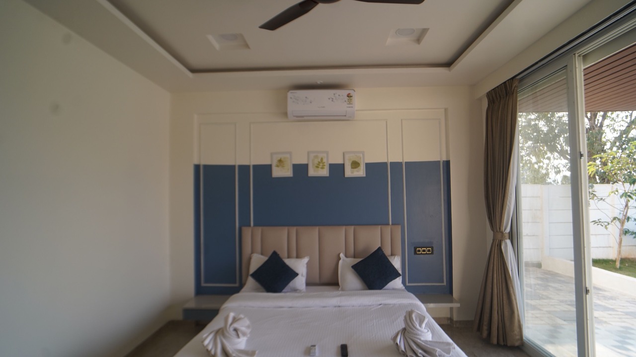 Photo of Bedroom in Mahabaleshwar