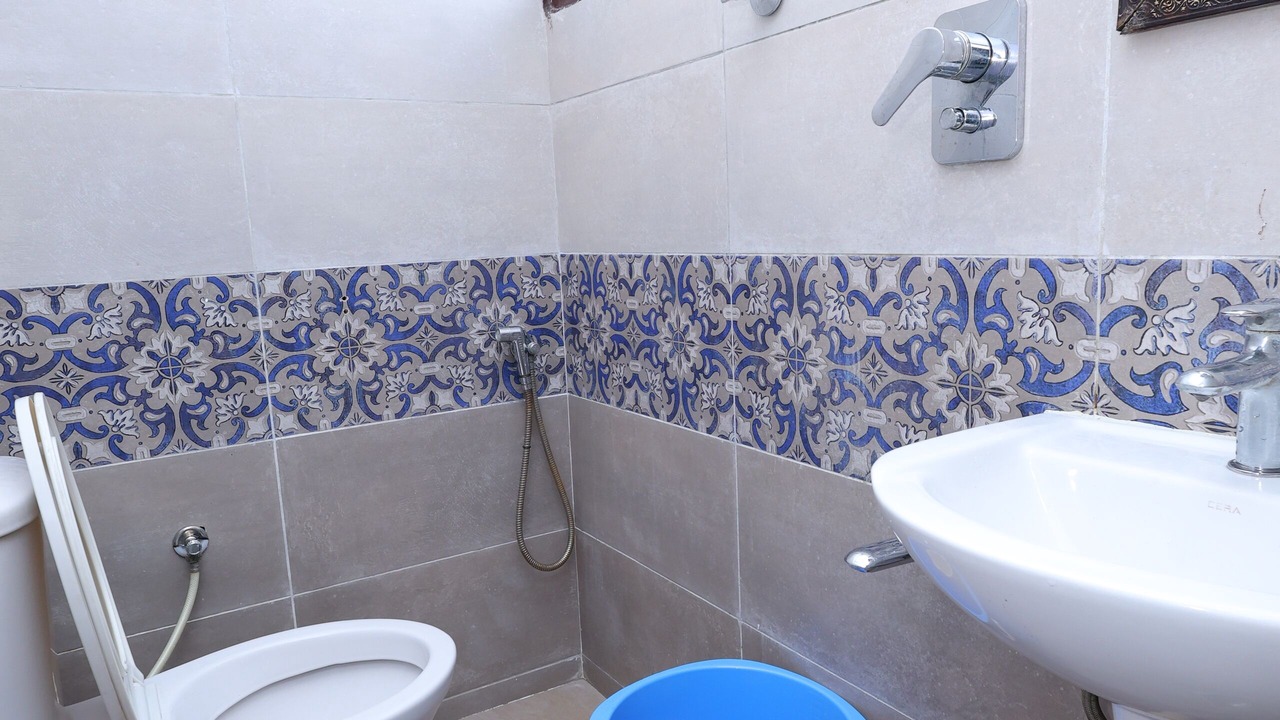 Photo of Bathroom in Perambur Purasavakam