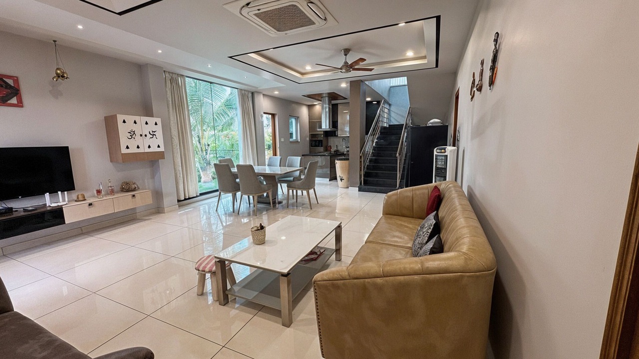 Photo of Livingroom in Chevella