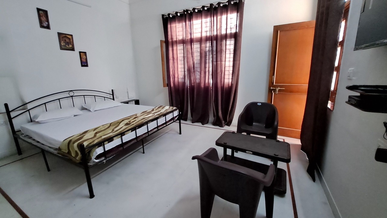 Photo of Bedroom in Lake Pichola