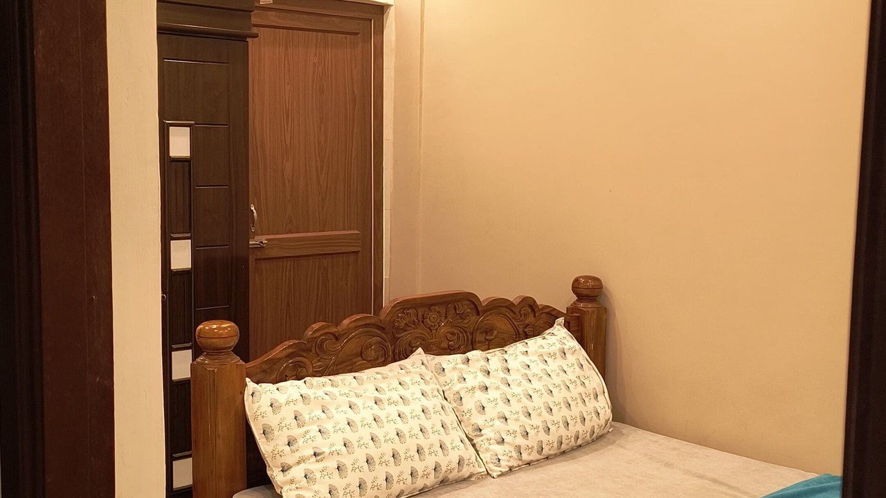 Photo of Bedroom in Pondicherry Beach