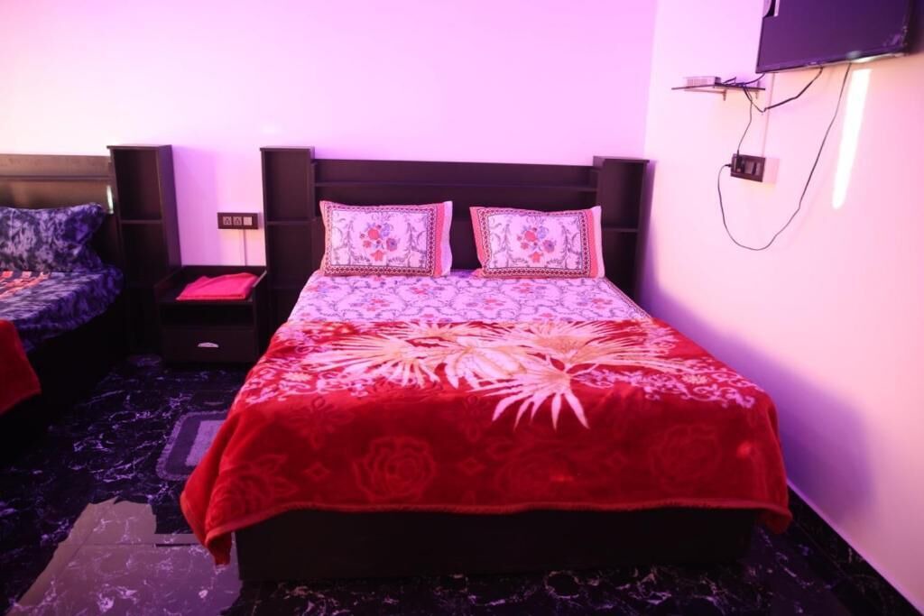 Photo of Bedroom in Timbholi
