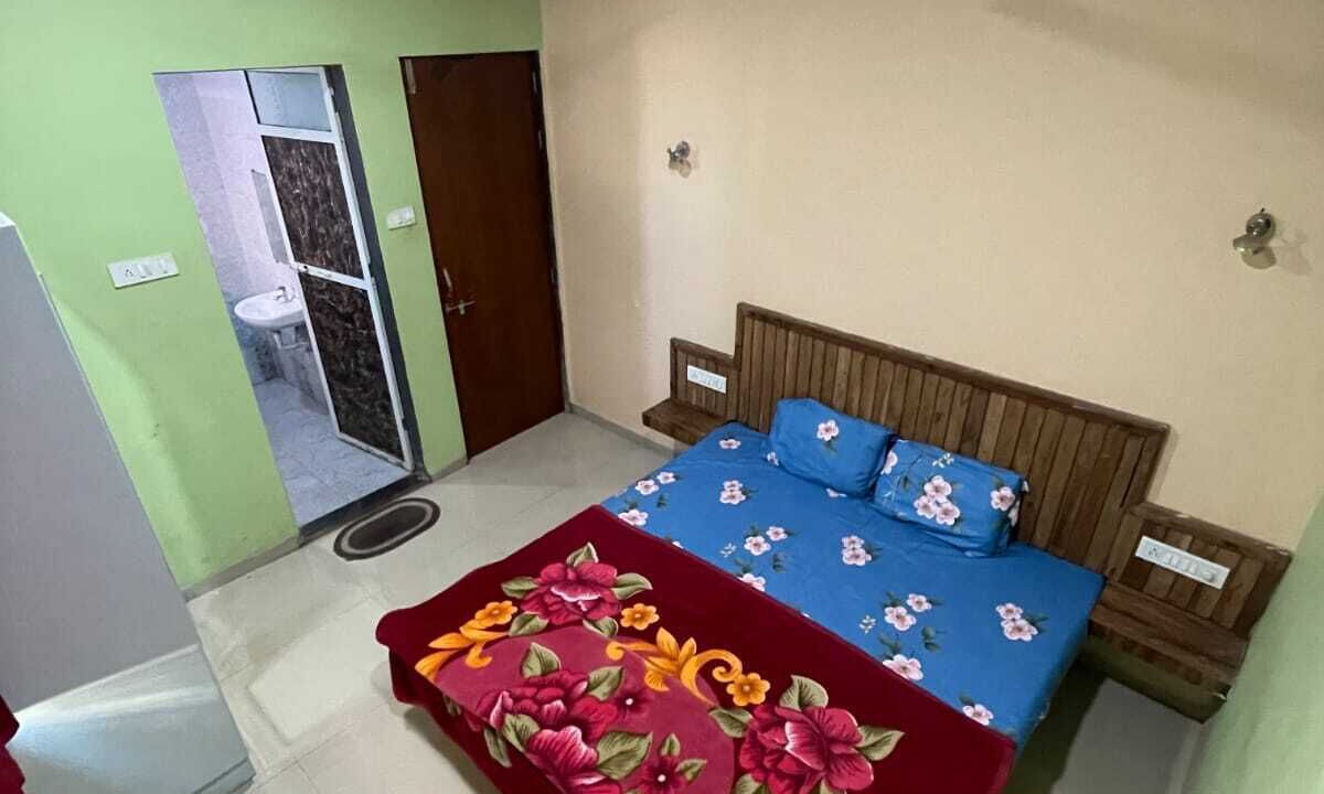 Photo of Bedroom in Mahabaleshwar
