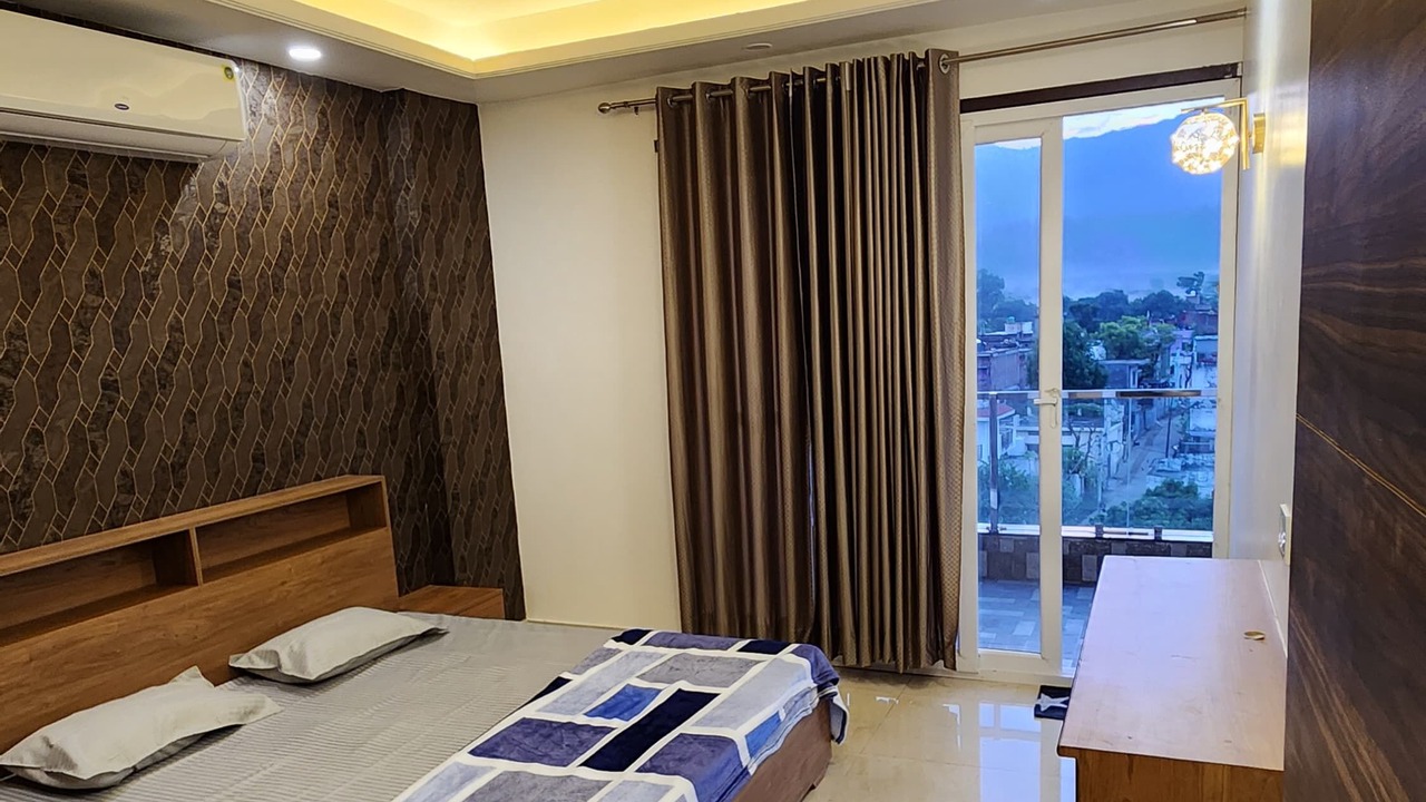 Photo of Bedroom in Mayapur