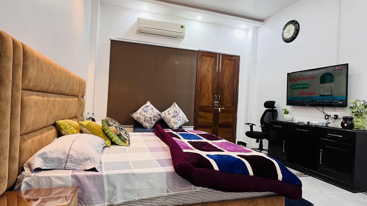 Photo of Bedroom in Mayapur
