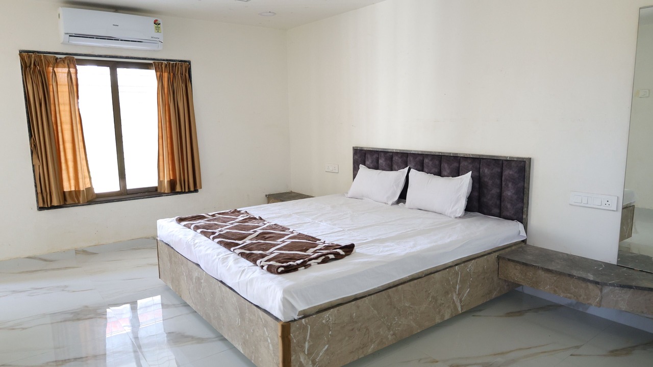 Photo of Bedroom in Igatpuri