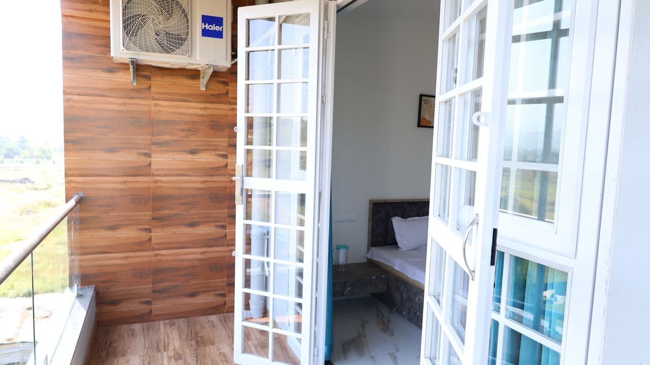 Photo of Bedroom in Igatpuri