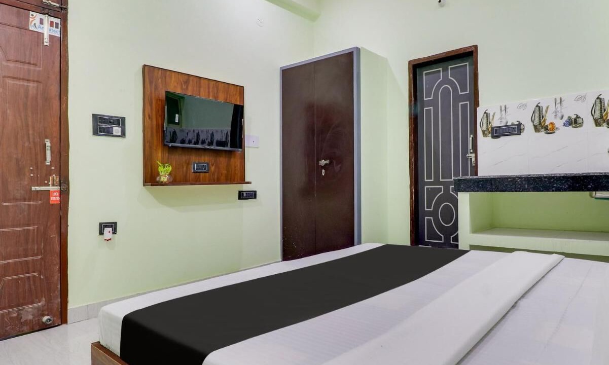 Photo of Bedroom in Tapovan