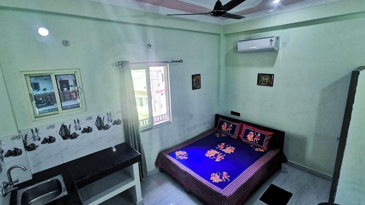 Photo of Bedroom in Tapovan