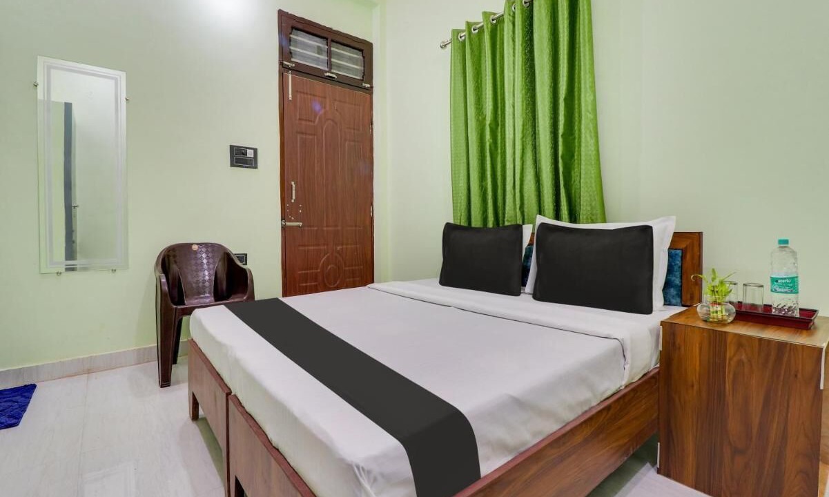 Photo of Bedroom in Tapovan