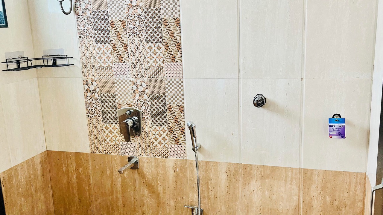 Photo of Bathroom in Sernabatim