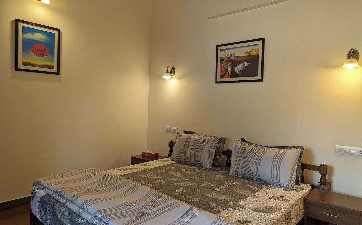 Photo of Bedroom in Somvarpet