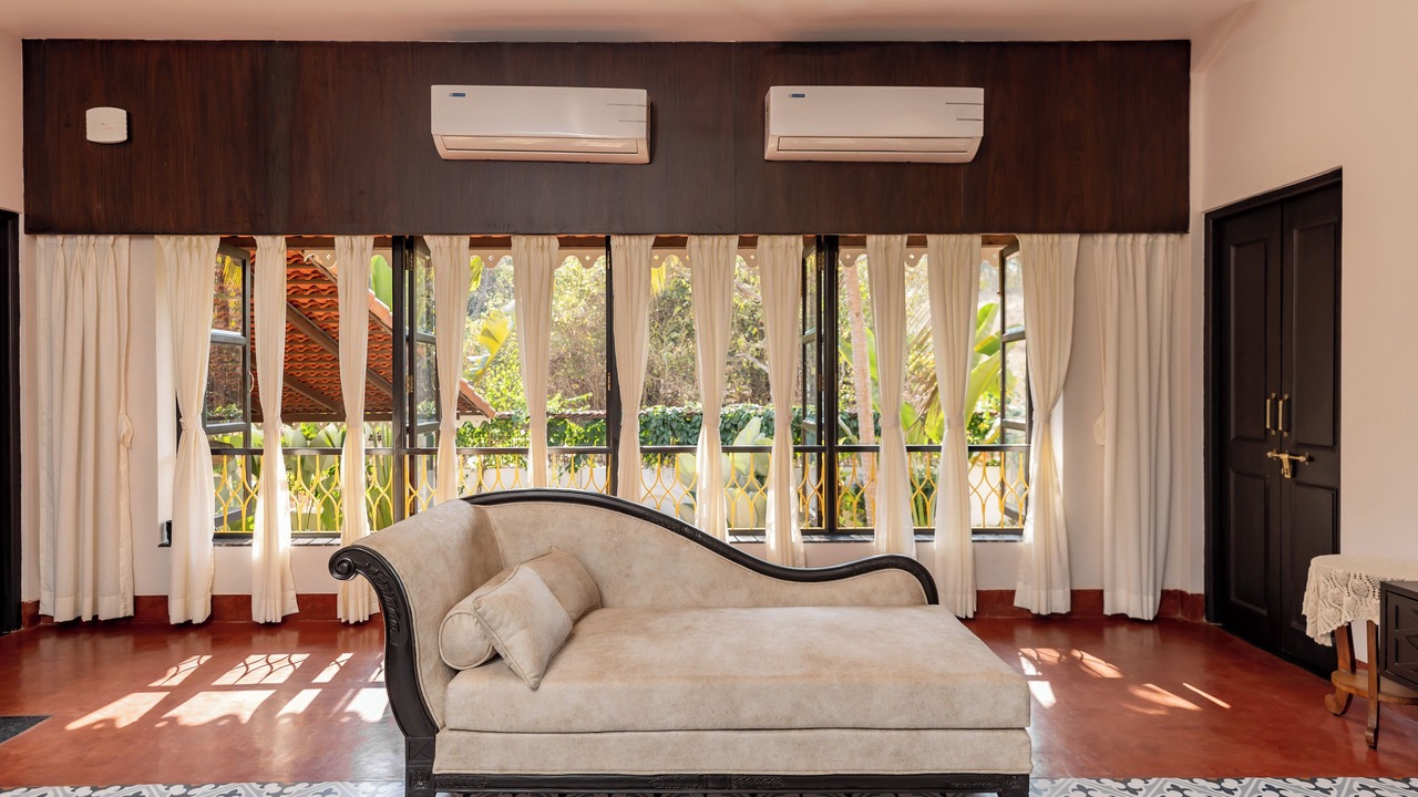 Photo of Livingroom in Chikhli