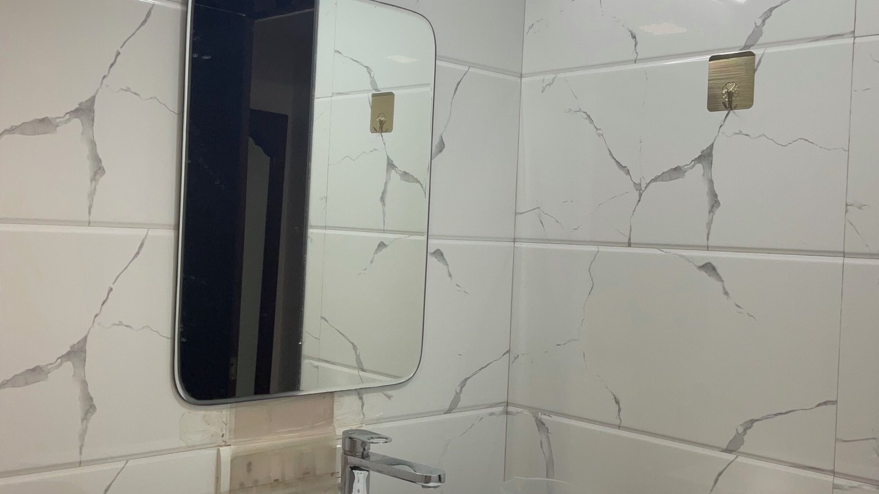 Photo of Bathroom in Juhu