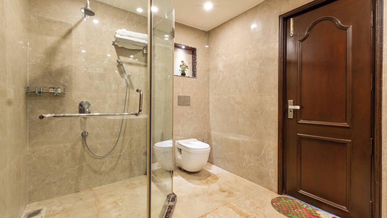 Photo of Bathroom in The Mall Road