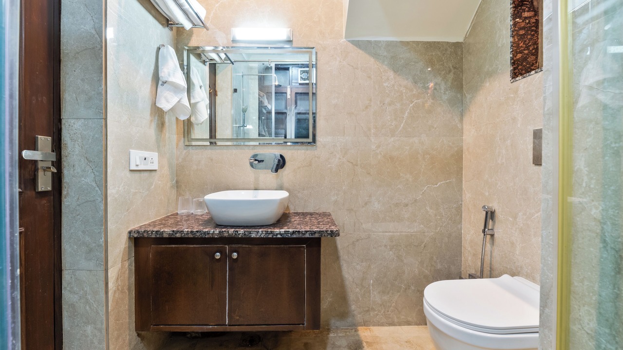Photo of Bathroom in The Mall Road