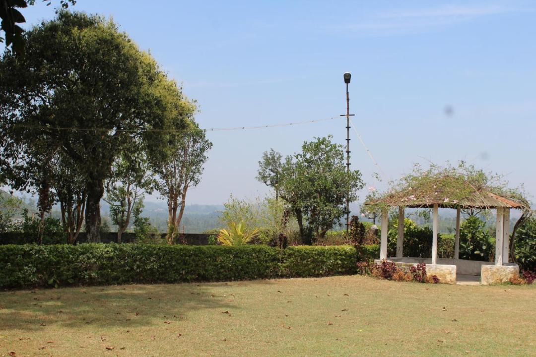 Photo of Others in Valparai