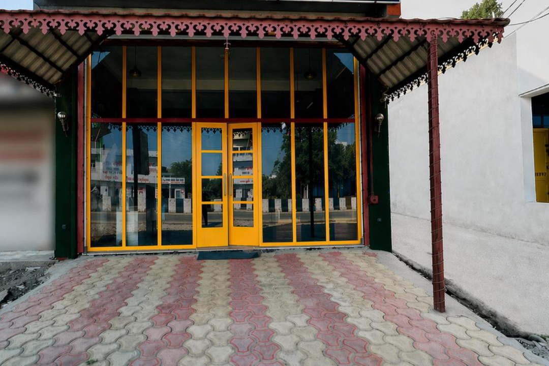 Photo of Others in Dabok