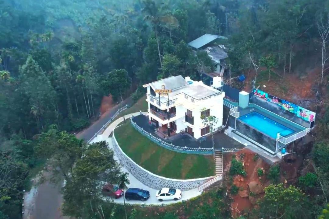 Photo of Others in Vayittiri
