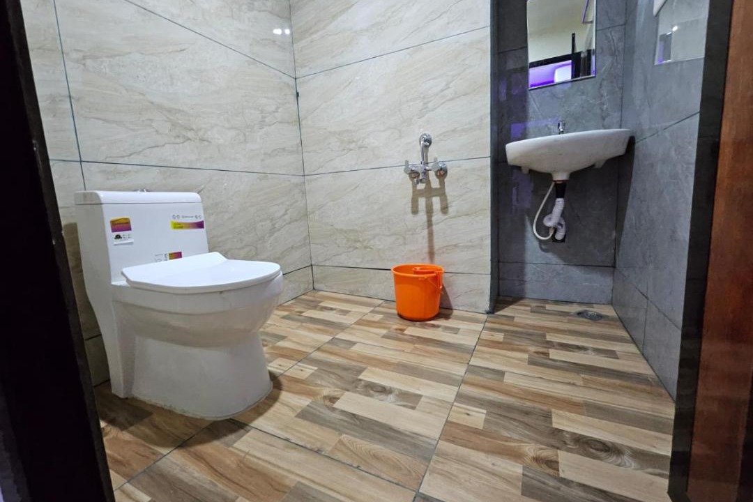 Photo of Bathroom in Kaloor