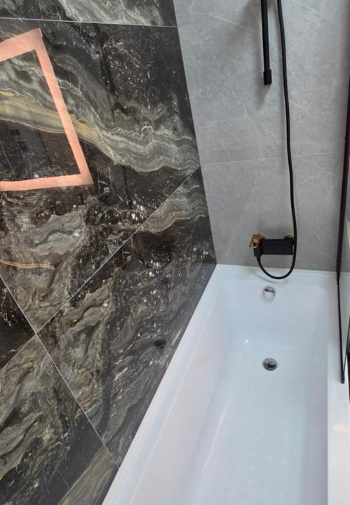 Photo of Bathroom in Militari