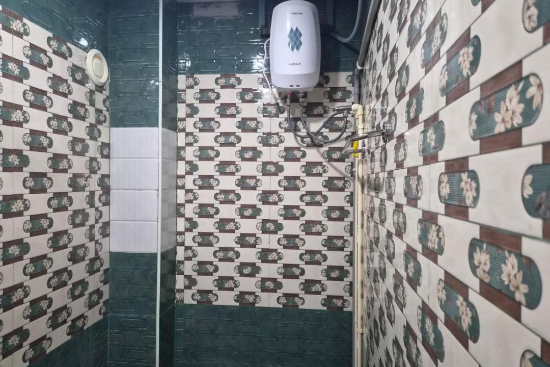 Photo of Bathroom in Palani
