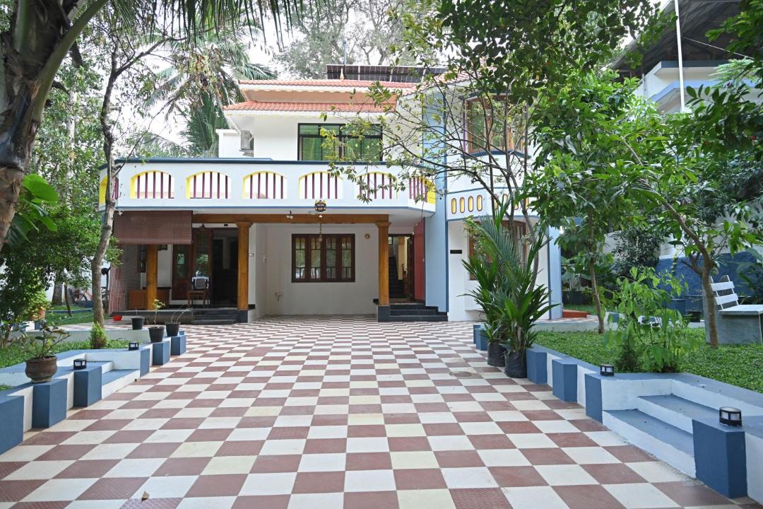 Photo of Others in Poovar