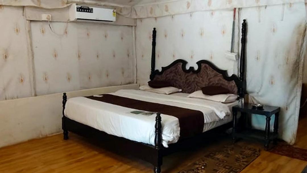 Photo of Bedroom in Pachmarhi