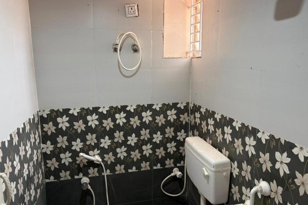 Photo of Bathroom in Mettupalayam