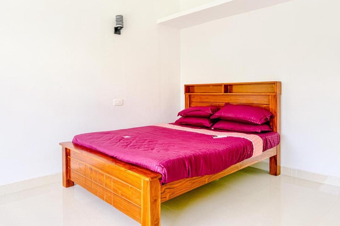 Photo of Bedroom in Mahabalipuram Beach