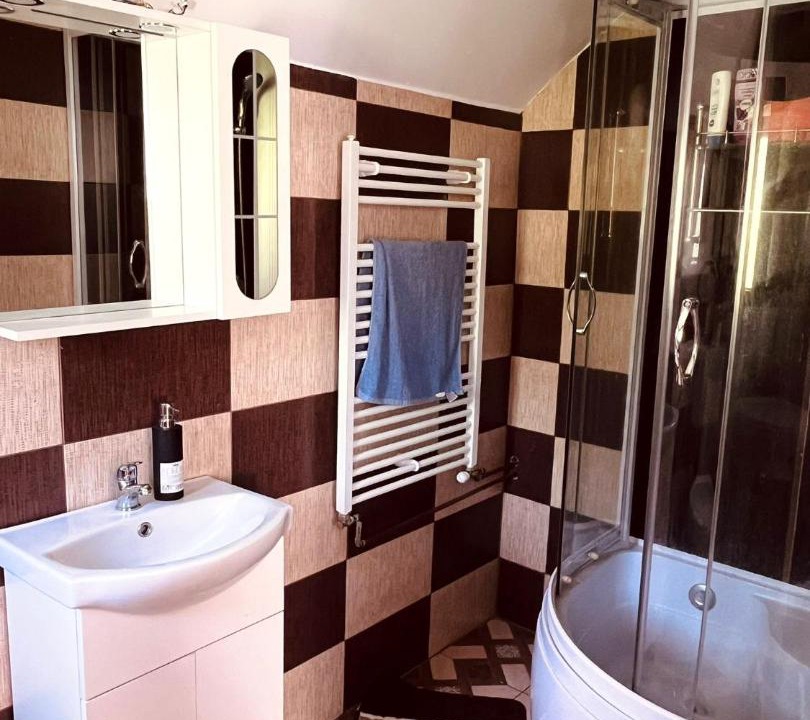 Photo of Bathroom in Damuc