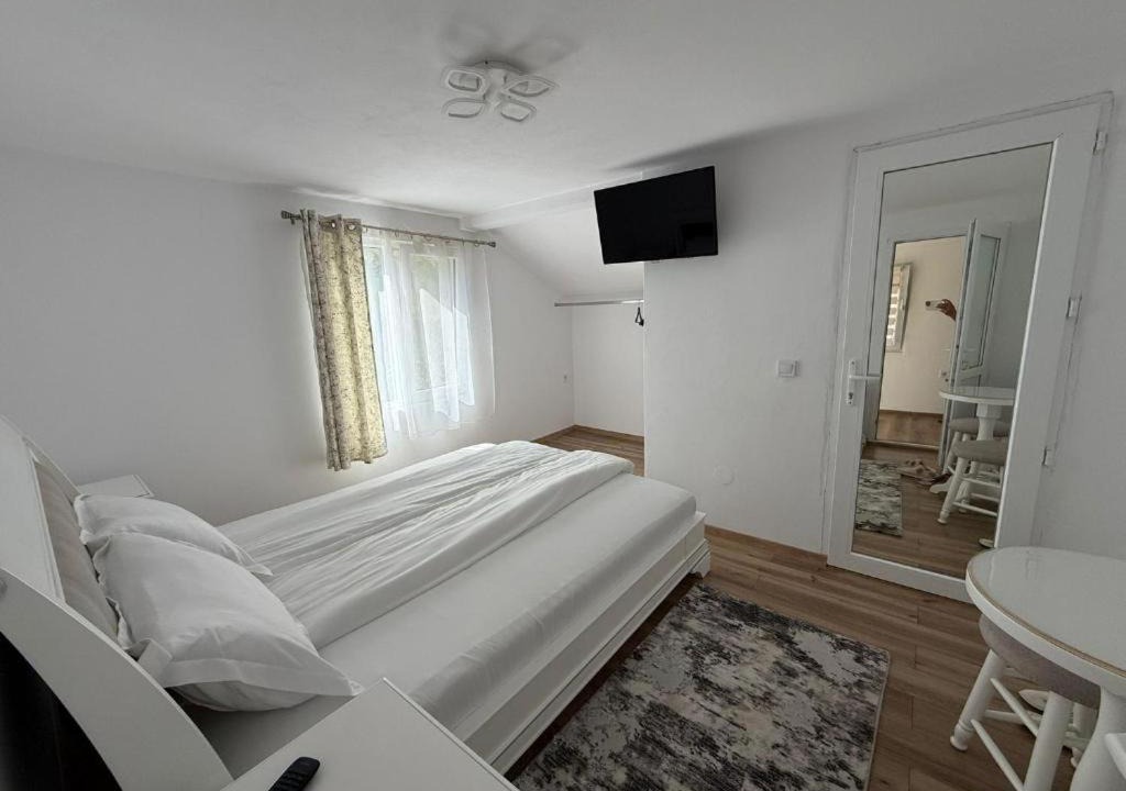 Photo of Bedroom in Cimpeni