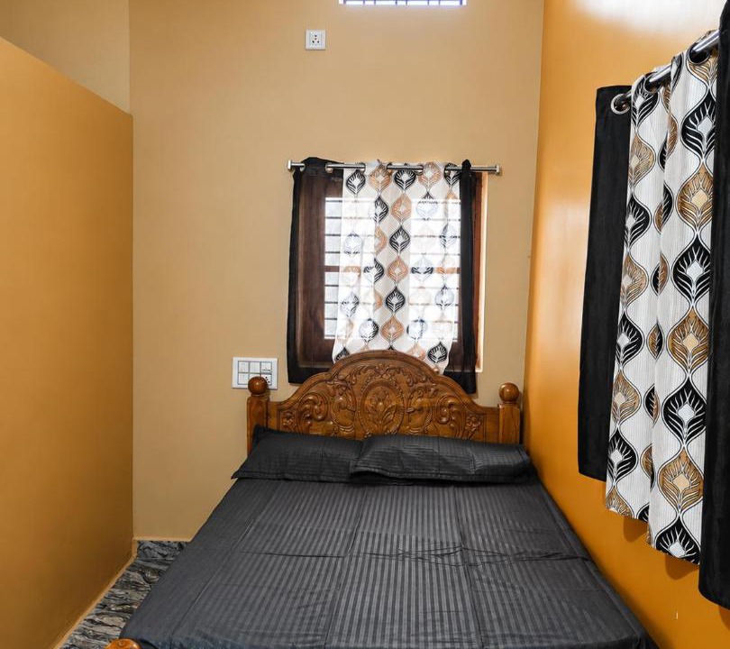 Photo of Bedroom in Sanapur