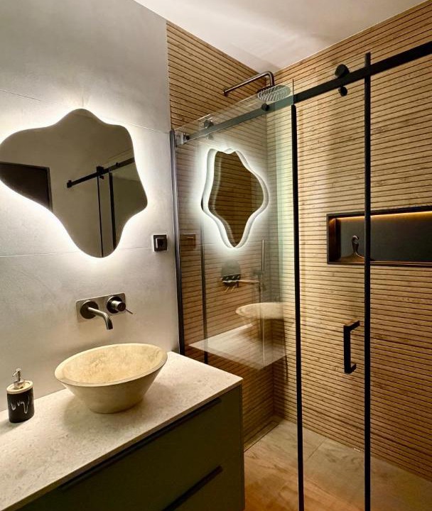 Photo of Bathroom in Reghin